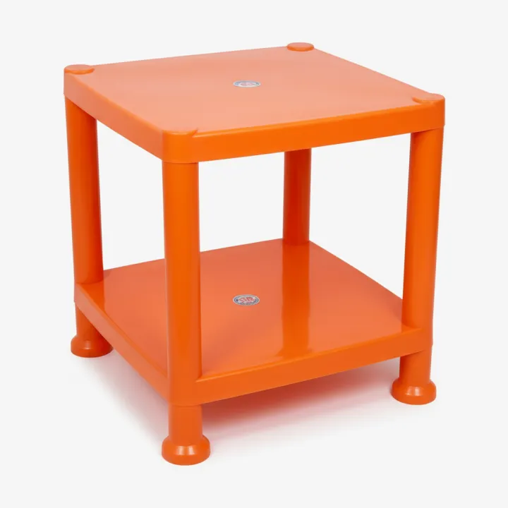 plastic table / side table